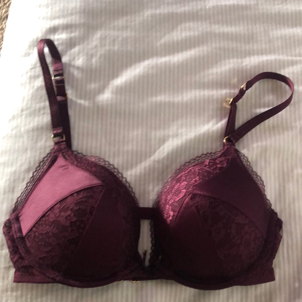 Nwot Rare Victorias Secret Bra